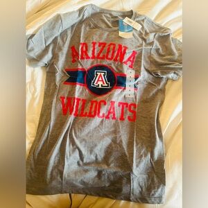 Arizona Wildcats college football T- shirt. Brand new from Old Navy. Size Small.